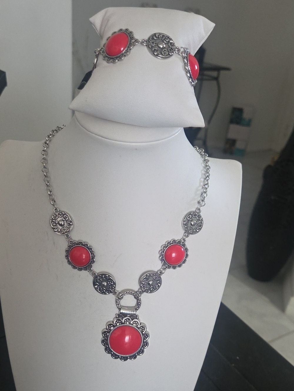 Paparazzi Southwest Red Necklace And Bracelet Set NWT